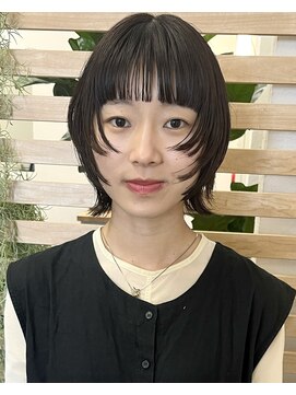 ニア(near) ショートウルフ○