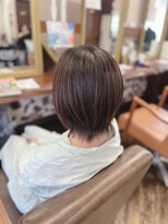 アート(art)&nbsp;レイヤーボブスタイル×白髪ぼかしハイライト