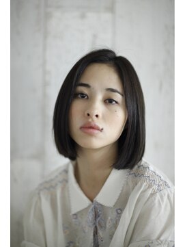 ループス(Roops) 黒髪でも似合うナチュラルボブや大人ボブ[Roops表参道・南青山]