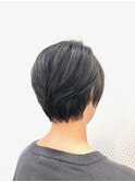 大人黒髪艶カラー/丸みのある小顔ハンサムショート/30代40代50代