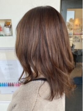 ヘアーメイクアンドネイル ヴォーグ(Hair Make&Nail VOGUE) シルバーカラー