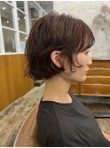 『真通知弘』コンパクト前上がりショートボブに癖毛風パーマ