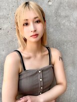 小顔ショート　くびれショート　くびれボブ　丸みショート　前髪