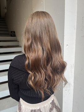 アジールヘア 北千住駅西口店(agir hair) 透明感のある明るめミルクティーベージュ