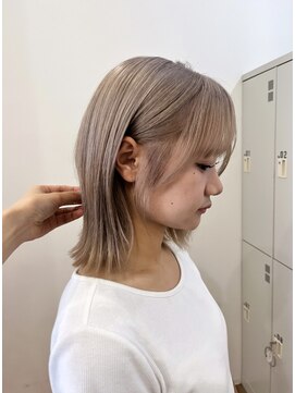 フェニーチェ オン ザ ビーチ(FENICE on the beach) 明るめミルクティー