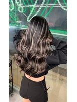 キング 心斎橋店(K!ng)&nbsp;ハイライトカラーミルクティーベージュレイヤーカット