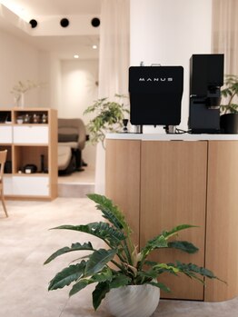 セラ(Cela)の写真/ゆったりくつろげるカフェのような空間と丁寧なカウンセリングで、あなたに似合うスタイルをご提案◎