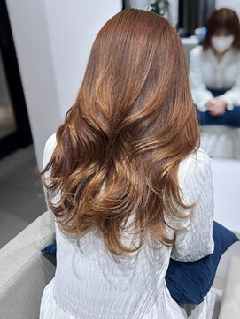 ステア ケース(stair case) 韓国明るめブラウンカラーブリーチなしレイヤーカット