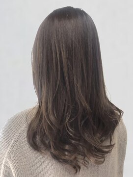 ロカ バイ ティアトロ ヘア サロン(ROCA by teatro hair salon) アッシュブラウン 艶髪 髪質改善トリートメント 透明感カラー