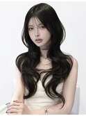 暗髪でも重く見えない。韓国風くびれレイヤー