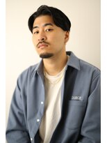 エトレ(ETRE)&nbsp;好感度抜群！ナチュラルな毛流れの大人センターパート