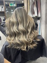 ラフ(LAFF)&nbsp;#バレイヤージュ#グレージュカラー#ボブウルフ#ココアベージュ