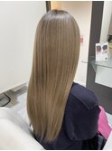 くすみベージュ