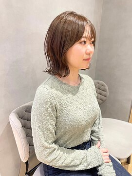 ジルバイジアン(JILL by GIEN) 大人可愛い外ハネ丸みボブ◇ミルクティーブラウン@sarina