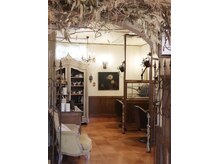 ヘアーメイクフィール アンド アール(Hair Make feel and R)
