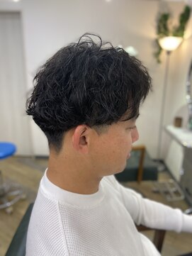 ビィーワンイースト(Be 1 EAST) ツイストスパイラルパーマ