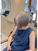 ナチュラルブロンドショートカット冬カラー透明感ブリーチ渋谷駅