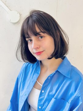 ビーチ(BEACH) 黒髪/レイヤーカット/韓国ヘア/小顔/前髪長め/オリーブグレー