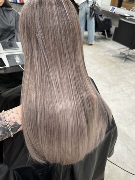 エイチ(H) xバレイヤージュ/イメチェン/ホワイトブロンド/外ハネボブ/美髪