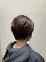 アクセ&nbsp;ひし形小顔ショートボブ似合わせカット×透明感ブラウン艶カラー
