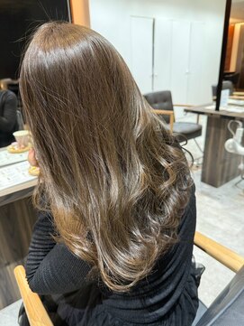 アヴァンス 和泉中央店(AVANCE) オリーブカラー