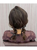 ベルグロー 北新地(BELLEGROW)&nbsp;リボンツイン編みおろし｜梅田・北新地ヘアセット