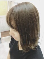 パティオンツー(PATIONN2)&nbsp;外ハネゆるふんわりロブノーブリーチダブルカラーアッシュグレー