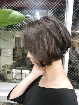 ルーファス 恵比寿 渋谷(Ruufus) 骨格補正奥行き前下がりボブ【Ruufus恵比寿渋谷】