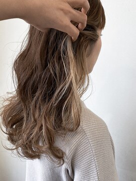 リタ ヘアメイク(Rita hair make) 重めロング×インナーカラー