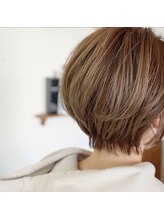 ヘアラウンジ キッサコ(HAIR LOUNGE Kiss A Co.) 前下がりボブ