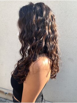 リアイス(Re:ICE) ビーチウェーブ風スパイラルパーマ