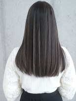 マリアナ(Mariana)&nbsp;ハイライトショートヘアレイヤーカットダブルカラー