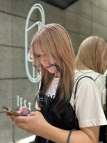 ゼスト フィーノ(ZEST fino) ブリーチ2回、ミルクティーベージュと黒のエンドカラー