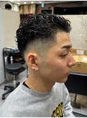 リバースパーマ×スキンフェード