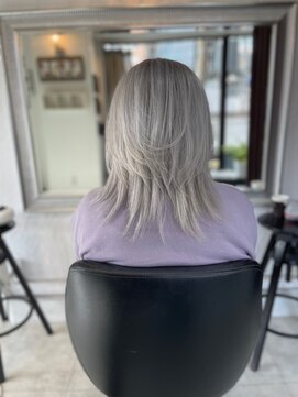 ヴァンクラウドコウベ(VENT CLOUD KOBE) 20代30代大人可愛い韓国風ダブルカラーブリーチハイトーンカラー