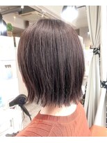 ハナビ(hanabi)&nbsp;髪質改善　ヴァイオレット　外ハネ　ウルフスタイル