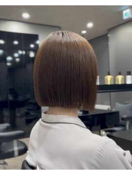 ハルキミナト ジャパン トウキョウ(HARUKI MINATO japan TOKYO) 20代30代/切りっぱなしボブ/ぱつっとボブ/ボブヘア/表参道