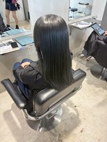 トリニティ(trinity)&nbsp;髪質改善スモーキカラーオリーブ【豊見城】