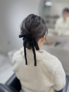 ミルメルシー(Mille mercis) ヘアセット／シニヨンヘア／リボンアクセサリー