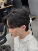 フェザーパーマ毛流れリバースナチュラルセンターパート