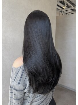 ソア フレア(soa FLEAR) レイヤーカット/ブルーブラック/失敗しない縮毛矯正