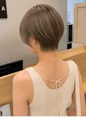 【NOA】丸みショートボブ×グレージュカラー|襟足美人ショート