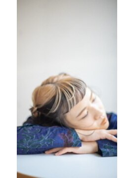 ビビト(bibito) bibitocolor コントラストカラーインナーカラー ショートバング