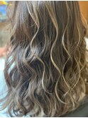 アクセントカラーで動きあるスタイル【カルフール草加】