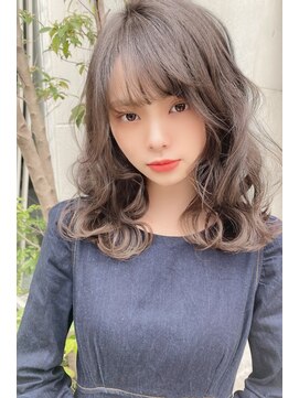 リークフー(Ree cu fuu) 大人可愛いアッシュフェザーバング小顔カット透明感ベージュ