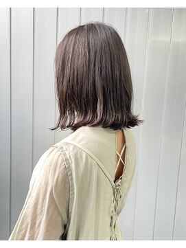 ジュリエッタ(giulietta) 鎖骨ボブ×グレージュカラー