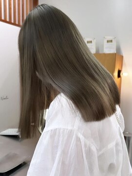 ニール 名古屋 伏見 丸の内(NEELU) 【Neelu__rie】1ブリーチで作るbeige1