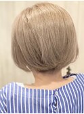 ホワイトミルキーベージュ