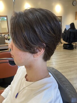 ビフェアリー(bi fairy) メンズ ナチュラル刈り上げ前下がりセンター分け