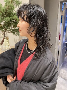 フェンヘアーアイス 中目黒(Fen.hair ici) こなれミディモテ髪薄めバング前髪デジタルパーマ大人美人